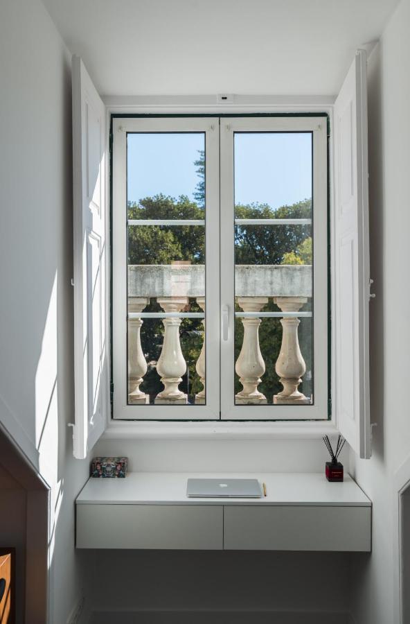 Appartamento Principe Real Charming Garden View Flat At The Heart Of Lisbona Esterno foto