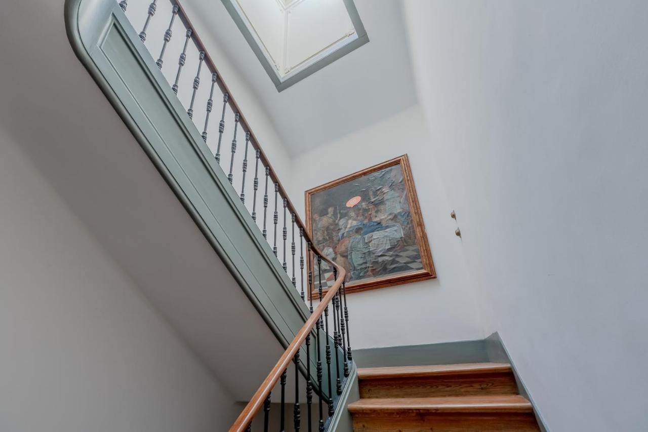 Appartamento Principe Real Charming Garden View Flat At The Heart Of Lisbona Esterno foto