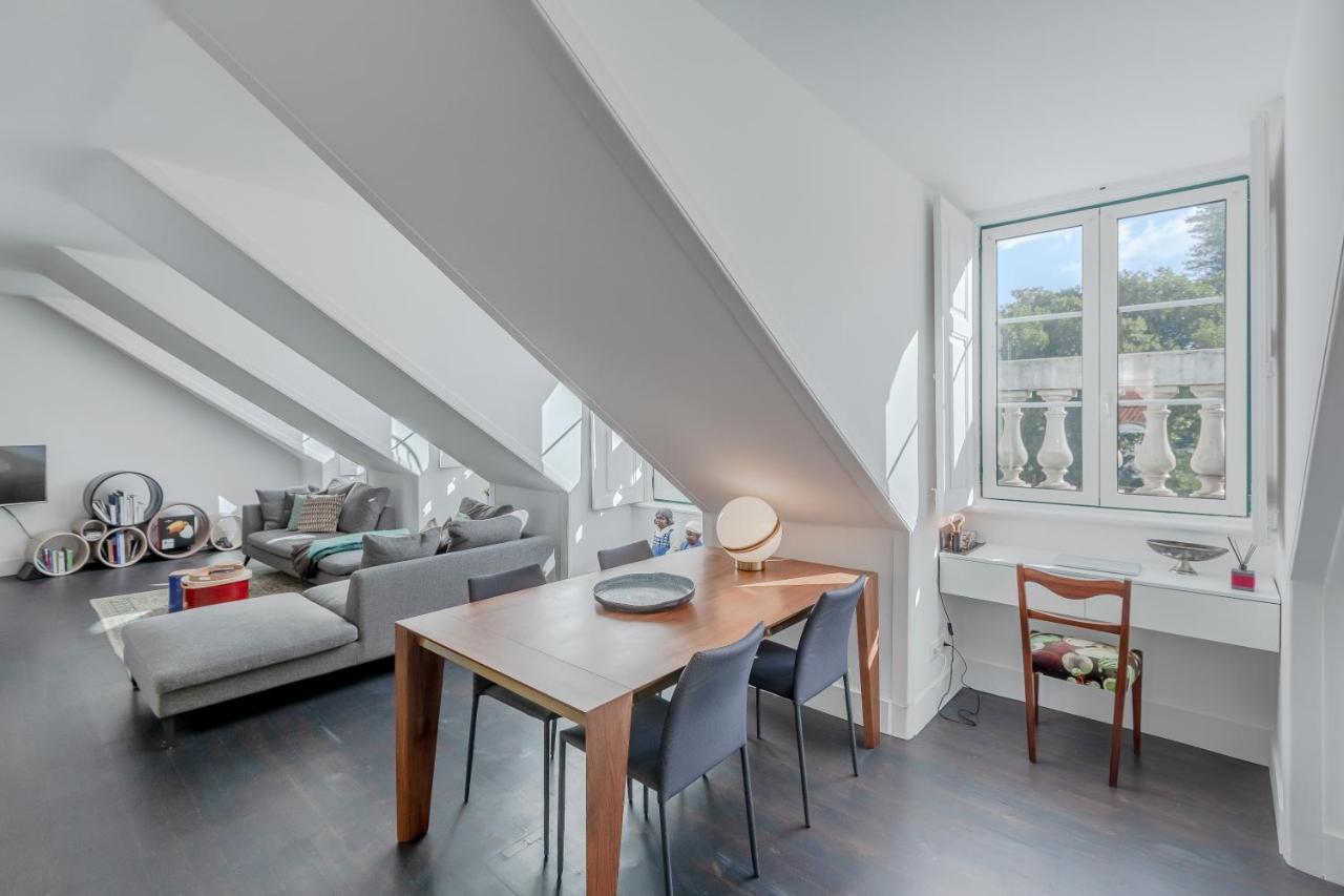 Appartamento Principe Real Charming Garden View Flat At The Heart Of Lisbona Esterno foto